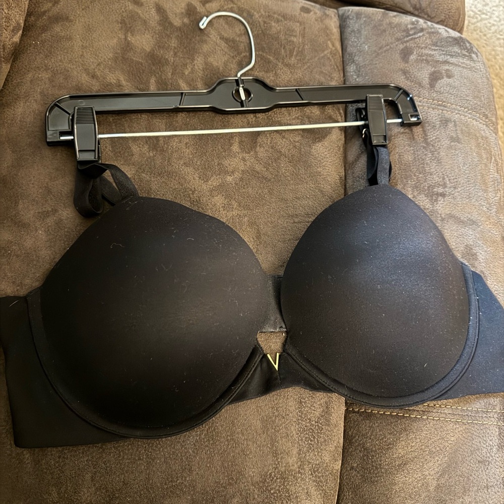 VS Very Sexy Push Up Bra adds 1-1/2 cups Size 40C